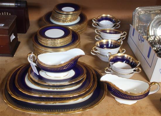 Aynsley gilt & navy dinner service